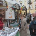 O velikonoční trhy na zámku v Blatné je velký zájem. V restauraci jsou k ochutnání řecké velikonoční pochoutky