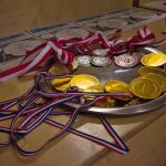 Vimperk zažil napínavé finále mezigeneračních her. O postupu rozhodly body i „výměna manželek“