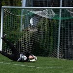 VIDEO: Meteor utnul čtyřzápasovou vítěznou šňůru Semic. Jediným gólem rozhodl Daniel Velek