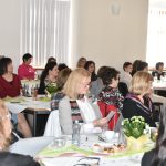 Jarní módní přehlídka v milevské klášterní kavárně nabídla kolekci plnou pastelů a „máslovky“