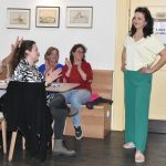 Jarní módní přehlídka v milevské klášterní kavárně nabídla kolekci plnou pastelů a „máslovky“