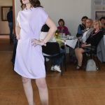 Jarní módní přehlídka v milevské klášterní kavárně nabídla kolekci plnou pastelů a „máslovky“