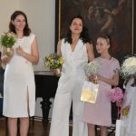 Jarní módní přehlídka v milevské klášterní kavárně nabídla kolekci plnou pastelů a „máslovky“