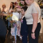 Jarní módní přehlídka v milevské klášterní kavárně nabídla kolekci plnou pastelů a „máslovky“