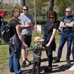 Motokros v Netolicích přilákal tisíce fanoušků. Devětasedmdesátiletý závodník oslavil narozeniny na trati