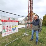 Jarošov poslal k zemi starý obecní úřad, místo něj staví nové byty