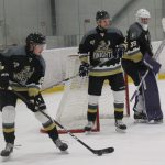 Hokej: Elitní bek Hluboké mění rajón. Ledař bez stadionu ohlásil přesun na plovárnu