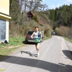 VIDEO: Závody na Harrachovce přilákaly více než dvě stovky běžců