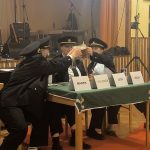 Video: Rockový mazec, rudý koberec a hasiči v róbách. Klisinečtí předvedli v Hrazánkách divokou módní přehlídku