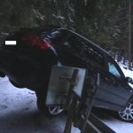 Řidič Audi na Prachaticku nezvládl jízdu na zasněžené silnici