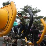 V říši obrů. Nové hřiště v Plané nad Lužnicí otestovaly desítky dětí hned první den