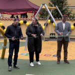 V říši obrů. Nové hřiště v Plané nad Lužnicí otestovaly desítky dětí hned první den