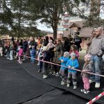 V říši obrů. Nové hřiště v Plané nad Lužnicí otestovaly desítky dětí hned první den