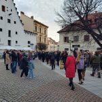 Masky, řinčení řetězů i Poslední večeře. Hrkání znovu oživilo Budějovice