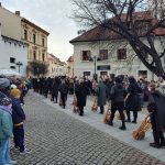 Masky, řinčení řetězů i Poslední večeře. Hrkání znovu oživilo Budějovice