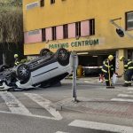 Na jordánské hrázi obrátila auto na střechu řidička, na průběh nehody si nepamatuje