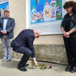 Šest osudů, které byly málem zapomenuty. Suchdol položil kameny na památku židovských spoluobčanů