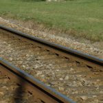 AKTUALIZOVÁNO: U Skal se střetl vlak s autem. Zranily se dvě děti