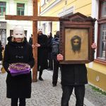 Řehtání, klapání, nebo hrkání? Zvyky a obřady se mění, tajemství zůstává