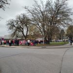 Tohle se vidí jednou za život, říkali lidé v Borovanech. Obří jeřáb zvedl jedenáctitunovou dřevěnou věž kostela