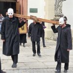 Řehtání, klapání, nebo hrkání? Zvyky a obřady se mění, tajemství zůstává