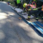 Nehoda uzavřela silnici u Volar. Z nákladního auta vytekla močovina