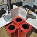 Tma, ticho a nejistota. Nová výstava v Jihočeském muzeu vtáhne návštěvníky do světa lidí s hendikepem