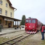 Všední den úzkokolejky. Testovali jsme jízdní řád i noc na nádraží