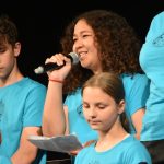 Milevské dětské sbory zazářily. Jarní koncert rozezpíval kulturní dům