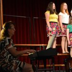 Milevské dětské sbory zazářily. Jarní koncert rozezpíval kulturní dům