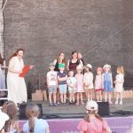 Hrad ve Strakonicích ožil loutkovou muzejní nocí. Zaplněné nádvoří tančilo