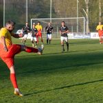 Fotbal: Červená a smrtící standardky. Kaplice padla s Meteorem Tábor navzdory odporu v deseti