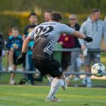 Fotbal: Červená a smrtící standardky. Kaplice padla s Meteorem Tábor navzdory odporu v deseti
