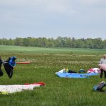 VIDEO: Na bývalém letišti Všechov u Tábora začaly tréninky paraglidingu