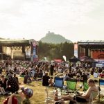 Festival Hrady CZ oznamuje kompletní line-up svých osmi zastávek po celé republice, slibuje hvězdné léto