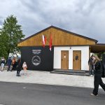 Černý Dub má nový obecní dům. Budu sem chodit na pivo a tancovačky, těší se místní