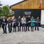 Černý Dub má nový obecní dům. Budu sem chodit na pivo a tancovačky, těší se místní