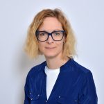VIDEO: Velký zájem o vernisáž aktů bez cenzury fotografky Katky Bohuslávkové v táborské Střelnici