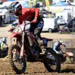 VIDEO: Druhý závod motokrosového MČR pořádal MS Kluky v Jiníně. Přijela i nová česká hvězda Julius Mikula