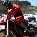 VIDEO: Druhý závod motokrosového MČR pořádal MS Kluky v Jiníně. Přijela i nová česká hvězda Julius Mikula
