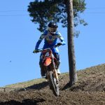 VIDEO: Druhý závod motokrosového MČR pořádal MS Kluky v Jiníně. Přijela i nová česká hvězda Julius Mikula