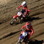VIDEO: Druhý závod motokrosového MČR pořádal MS Kluky v Jiníně. Přijela i nová česká hvězda Julius Mikula