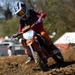 VIDEO: Druhý závod motokrosového MČR pořádal MS Kluky v Jiníně. Přijela i nová česká hvězda Julius Mikula