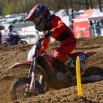 VIDEO: Druhý závod motokrosového MČR pořádal MS Kluky v Jiníně. Přijela i nová česká hvězda Julius Mikula
