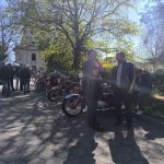 VIDEO: Veteráni prvomájových Petrovic se vrátili ke své tradici. Vyrazili na 1. máje