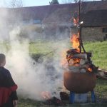 Kouzelné lektvary i čarodějnice v plamenech. V Klukách si filipojakubskou noc užili
