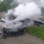 V Kájově skončilo auto v plamenech
