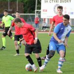 Fotbal: Vybojováno, oslaveno. Mistr ze Čtyř Dvorů dal deset gólů a pak juchal s pohárem