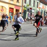 VIDEO: Na Veselských slavnostech nemohla chybět Jízda z kopce na čemkoliv. První místo brala Lužnická perla ze Soběslavi