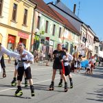 VIDEO: Na Veselských slavnostech nemohla chybět Jízda z kopce na čemkoliv. První místo brala Lužnická perla ze Soběslavi